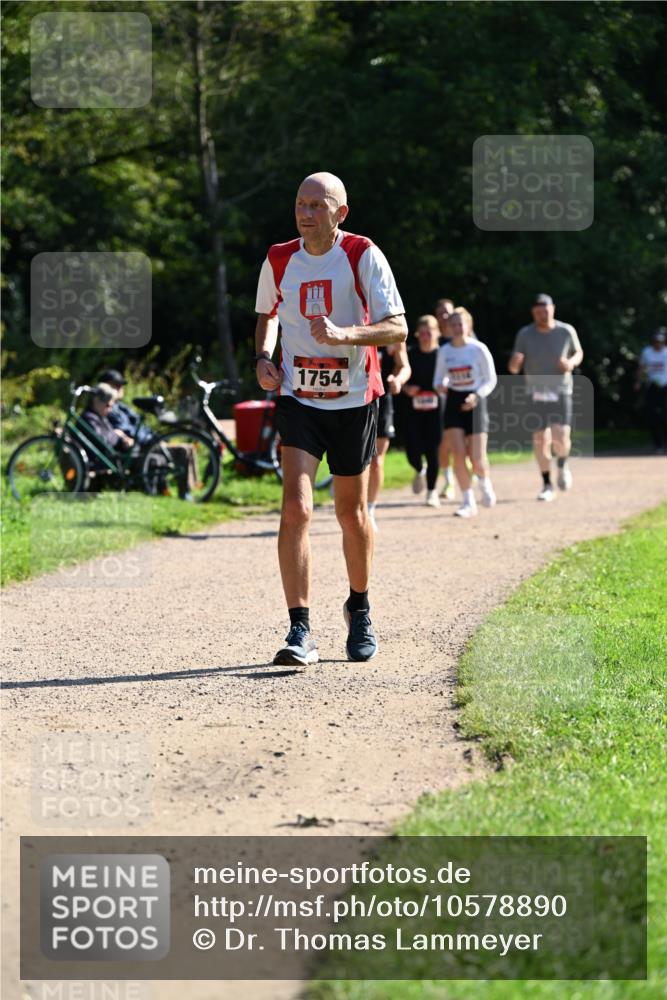 27.09.2026 - 35. Volkslauf durch das schöne Alstertal Dr. Thomas Lammeyer http://msf.ph/oto/10578890 27.09.2026 12:04:39 Laufen 1754 meine-sportfotos.de
