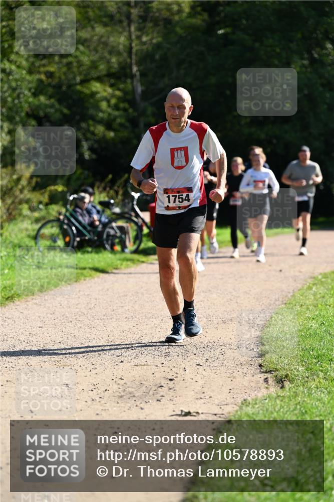 27.09.2026 - 35. Volkslauf durch das schöne Alstertal Dr. Thomas Lammeyer http://msf.ph/oto/10578893 27.09.2026 12:04:39 Laufen 1754 meine-sportfotos.de