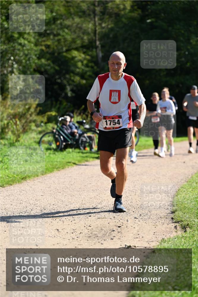 27.09.2026 - 35. Volkslauf durch das schöne Alstertal Dr. Thomas Lammeyer http://msf.ph/oto/10578895 27.09.2026 12:04:40 Laufen 1754 meine-sportfotos.de