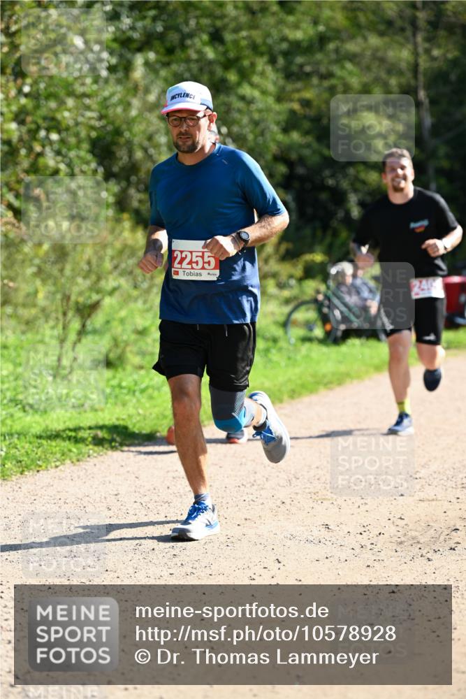 27.09.2026 - 35. Volkslauf durch das schöne Alstertal Dr. Thomas Lammeyer http://msf.ph/oto/10578928 27.09.2026 12:04:53 Laufen 2255, 240 meine-sportfotos.de