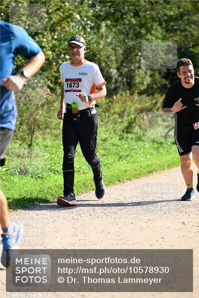 27.09.2026 - 35. Volkslauf durch das schöne Alstertal Dr. Thomas Lammeyer http://msf.ph/oto/10578930 27.09.2026 12:04:54 Laufen 1673 meine-sportfotos.de