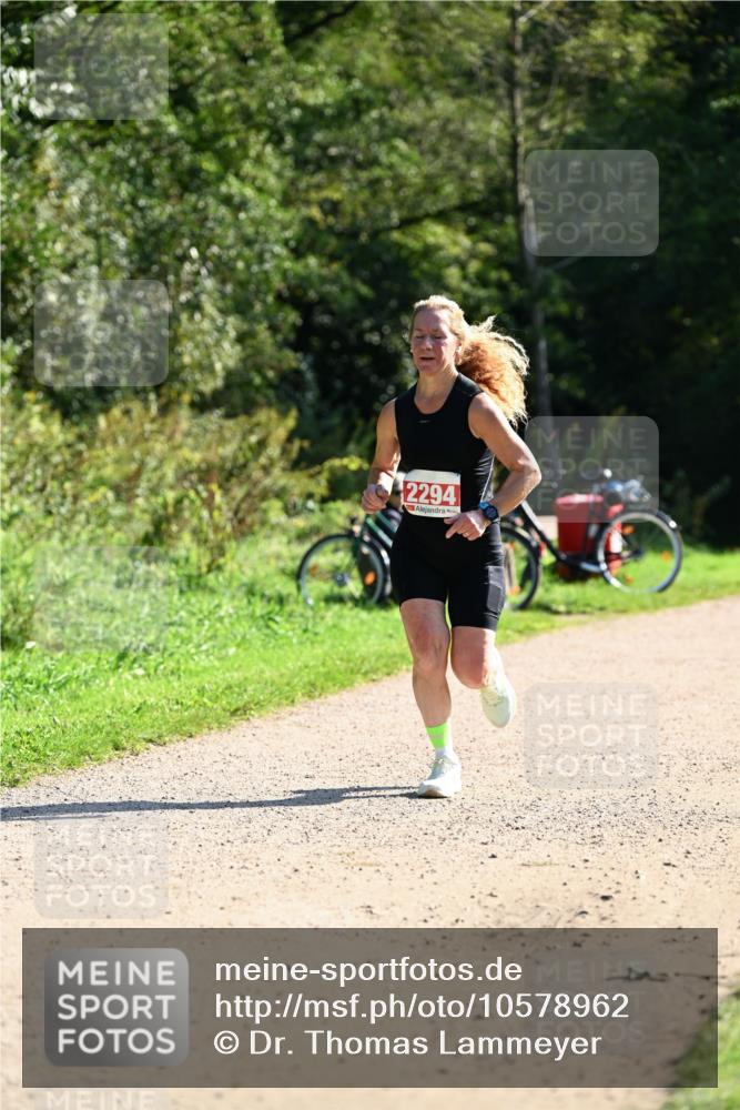 27.09.2026 - 35. Volkslauf durch das schöne Alstertal Dr. Thomas Lammeyer http://msf.ph/oto/10578962 27.09.2026 12:05:14 Laufen 2294 meine-sportfotos.de