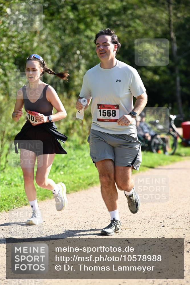 27.09.2026 - 35. Volkslauf durch das schöne Alstertal Dr. Thomas Lammeyer http://msf.ph/oto/10578988 27.09.2026 12:05:25 Laufen 10, 8, 1568 meine-sportfotos.de