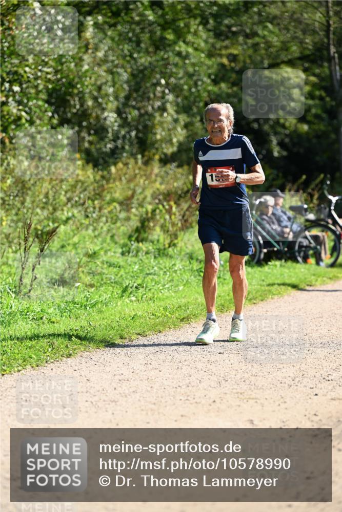 27.09.2026 - 35. Volkslauf durch das schöne Alstertal Dr. Thomas Lammeyer http://msf.ph/oto/10578990 27.09.2026 12:05:28 Laufen 15 meine-sportfotos.de