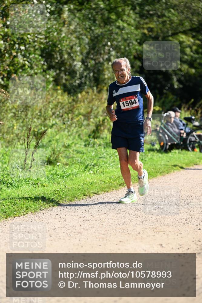 27.09.2026 - 35. Volkslauf durch das schöne Alstertal Dr. Thomas Lammeyer http://msf.ph/oto/10578993 27.09.2026 12:05:28 Laufen 1594 meine-sportfotos.de