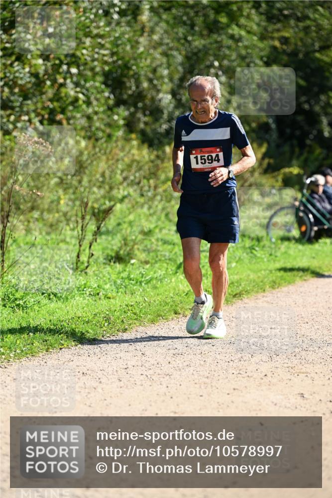 27.09.2026 - 35. Volkslauf durch das schöne Alstertal Dr. Thomas Lammeyer http://msf.ph/oto/10578997 27.09.2026 12:05:29 Laufen 1594 meine-sportfotos.de