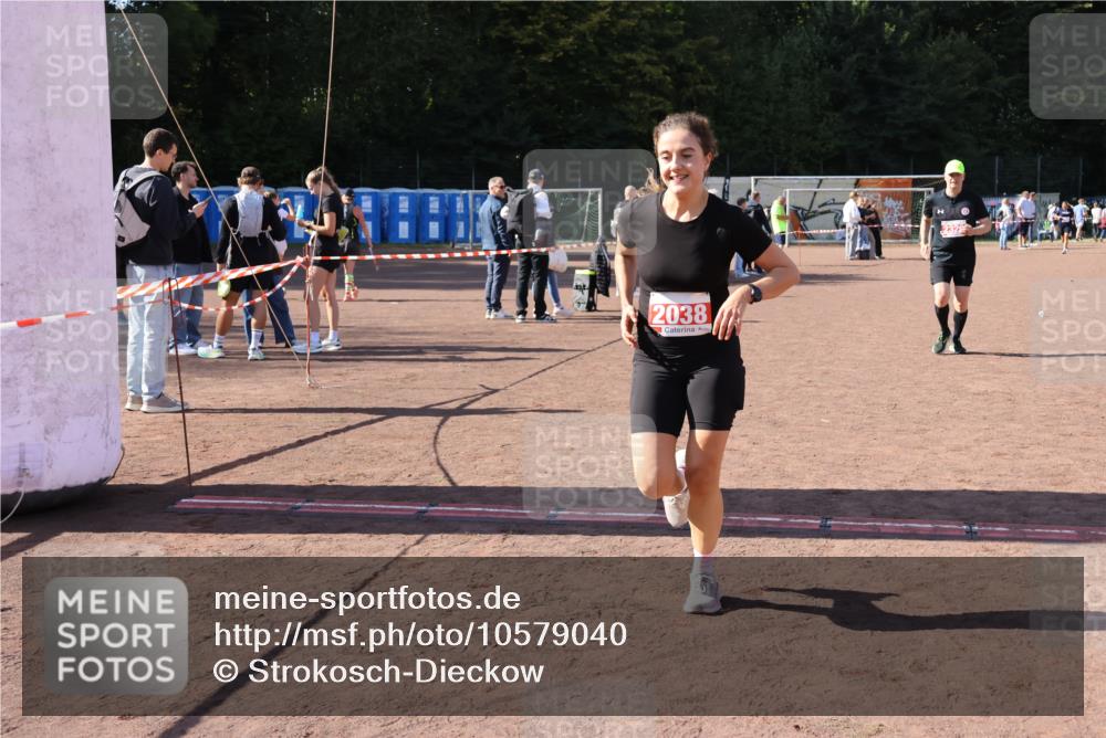 27.09.2026 - 35. Volkslauf durch das schöne Alstertal Strokosch-Dieckow http://msf.ph/oto/10579040 27.09.2026 12:47:15 Ziel 2038, 2320 meine-sportfotos.de