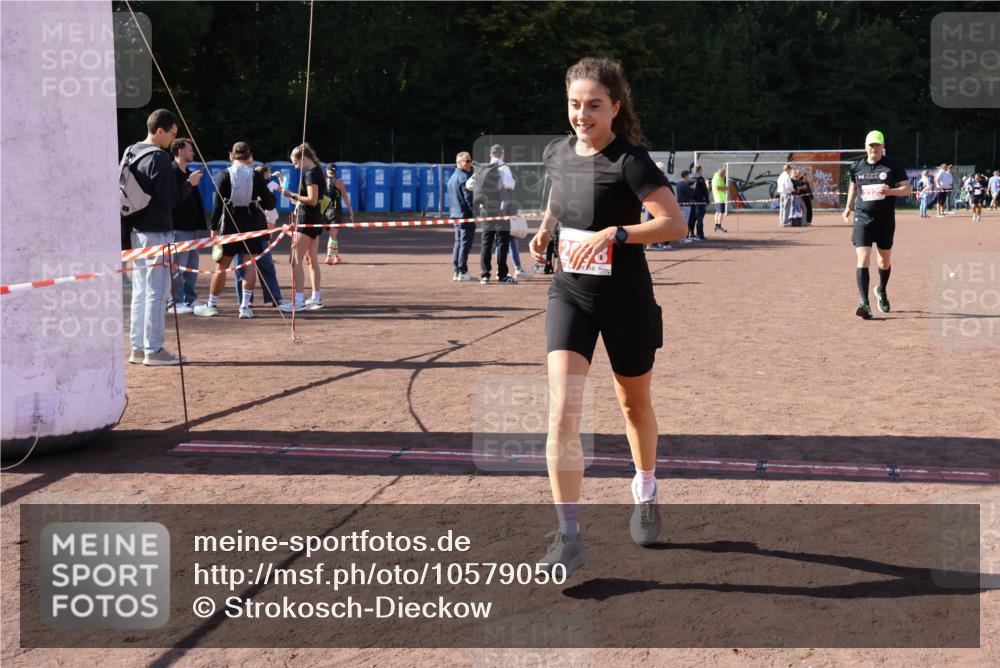 27.09.2026 - 35. Volkslauf durch das schöne Alstertal Strokosch-Dieckow http://msf.ph/oto/10579050 27.09.2026 12:47:15 Ziel 2038, 2320 meine-sportfotos.de