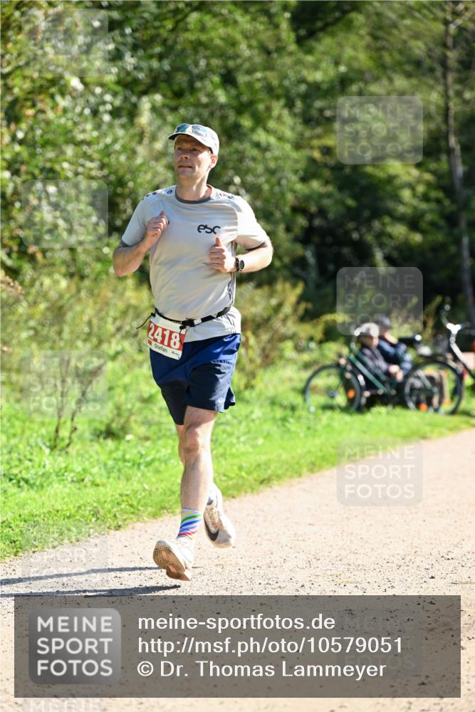 27.09.2026 - 35. Volkslauf durch das schöne Alstertal Dr. Thomas Lammeyer http://msf.ph/oto/10579051 27.09.2026 12:05:48 Laufen 2418 meine-sportfotos.de