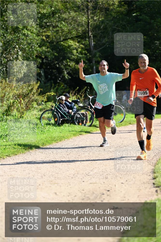 27.09.2026 - 35. Volkslauf durch das schöne Alstertal Dr. Thomas Lammeyer http://msf.ph/oto/10579061 27.09.2026 12:05:51 Laufen 2420, 1605 meine-sportfotos.de