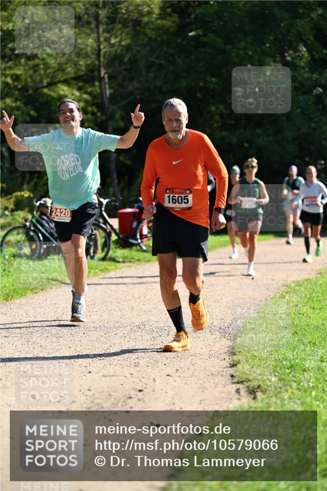27.09.2026 - 35. Volkslauf durch das schöne Alstertal Dr. Thomas Lammeyer http://msf.ph/oto/10579066 27.09.2026 12:05:52 Laufen 2420, 1605 meine-sportfotos.de