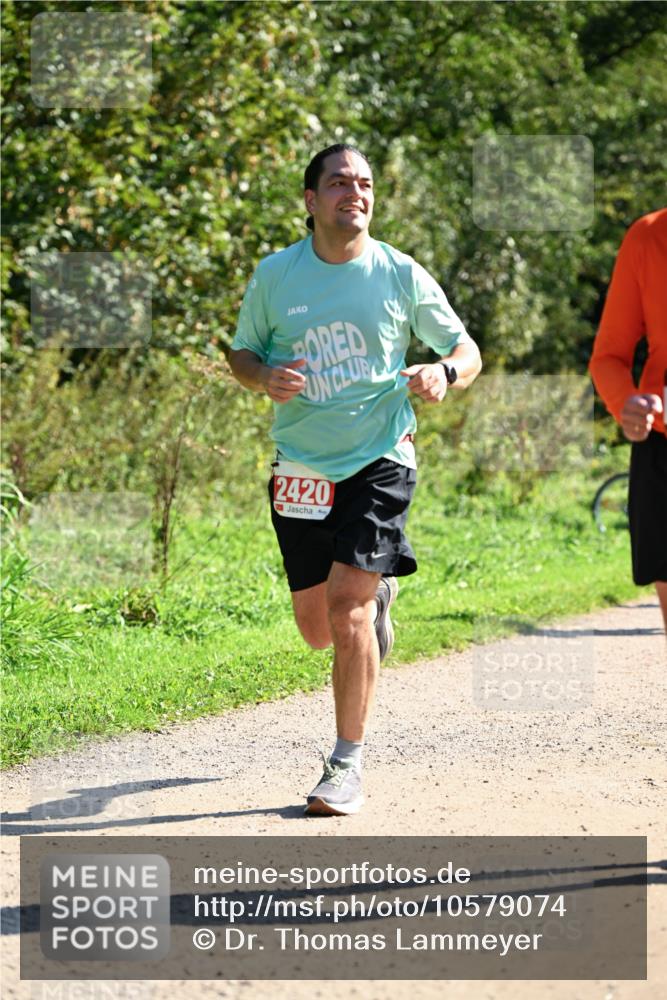 27.09.2026 - 35. Volkslauf durch das schöne Alstertal Dr. Thomas Lammeyer http://msf.ph/oto/10579074 27.09.2026 12:05:53 Laufen 2420 meine-sportfotos.de