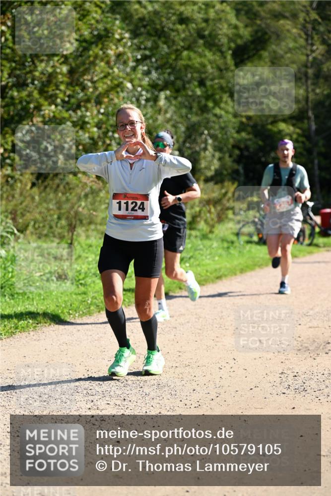 27.09.2026 - 35. Volkslauf durch das schöne Alstertal Dr. Thomas Lammeyer http://msf.ph/oto/10579105 27.09.2026 12:05:59 Laufen 1124 meine-sportfotos.de