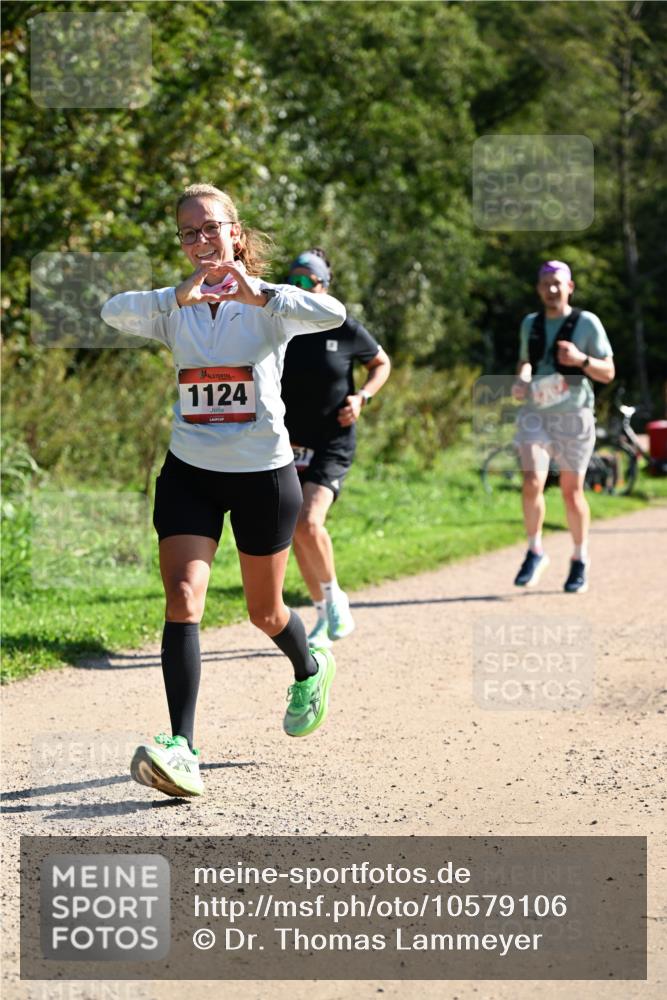 27.09.2026 - 35. Volkslauf durch das schöne Alstertal Dr. Thomas Lammeyer http://msf.ph/oto/10579106 27.09.2026 12:05:59 Laufen 1124 meine-sportfotos.de