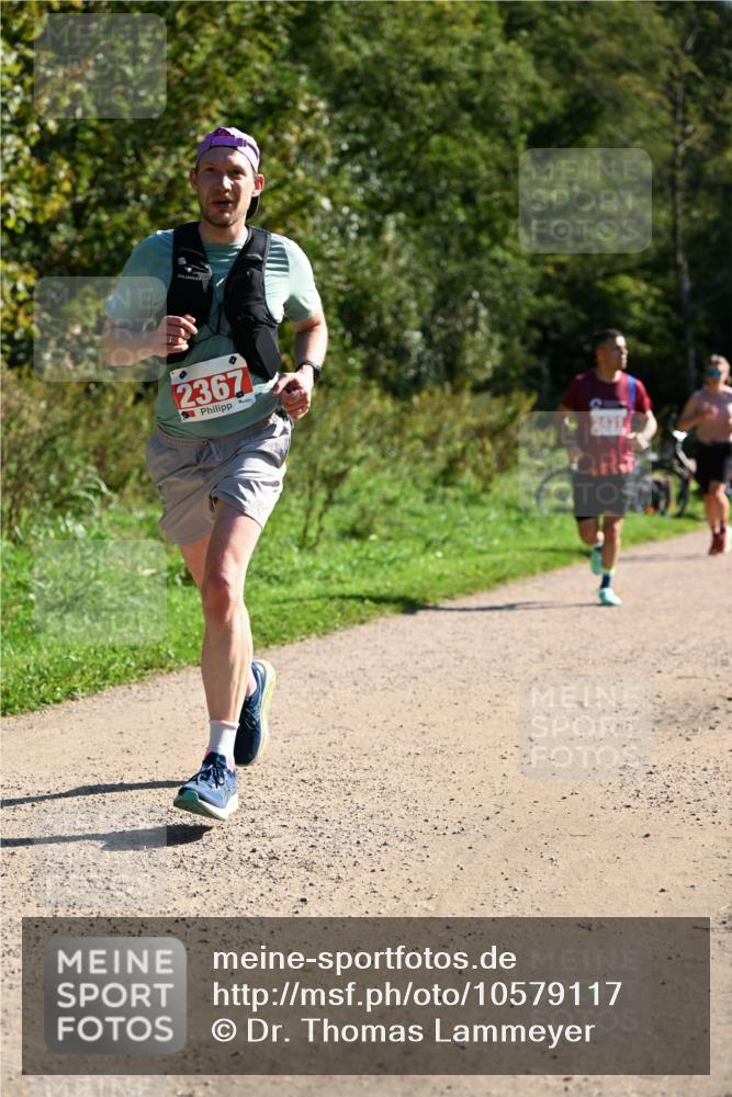 27.09.2026 - 35. Volkslauf durch das schöne Alstertal Dr. Thomas Lammeyer http://msf.ph/oto/10579117 27.09.2026 12:06:01 Laufen 2367, 2431 meine-sportfotos.de