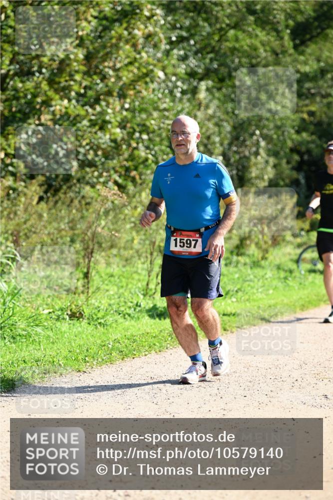 27.09.2026 - 35. Volkslauf durch das schöne Alstertal Dr. Thomas Lammeyer http://msf.ph/oto/10579140 27.09.2026 12:06:11 Laufen 1597 meine-sportfotos.de