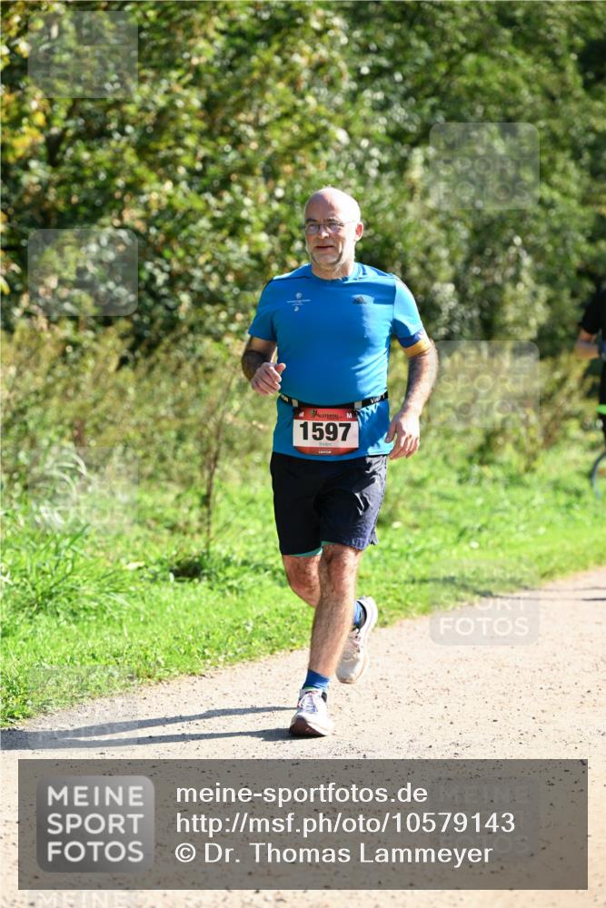 27.09.2026 - 35. Volkslauf durch das schöne Alstertal Dr. Thomas Lammeyer http://msf.ph/oto/10579143 27.09.2026 12:06:11 Laufen 1597 meine-sportfotos.de