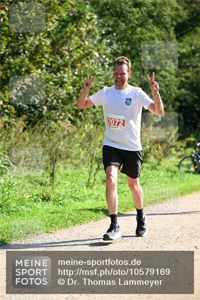27.09.2026 - 35. Volkslauf durch das schöne Alstertal Dr. Thomas Lammeyer http://msf.ph/oto/10579169 27.09.2026 12:06:25 Laufen 1920, 2072 meine-sportfotos.de