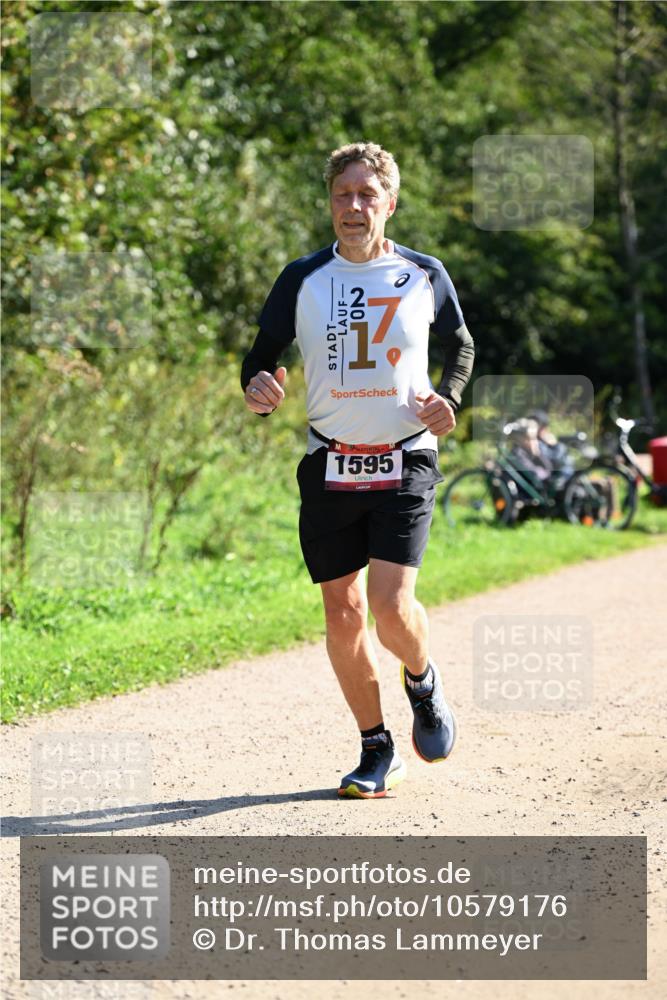 27.09.2026 - 35. Volkslauf durch das schöne Alstertal Dr. Thomas Lammeyer http://msf.ph/oto/10579176 27.09.2026 12:06:27 Laufen 7, 1595 meine-sportfotos.de
