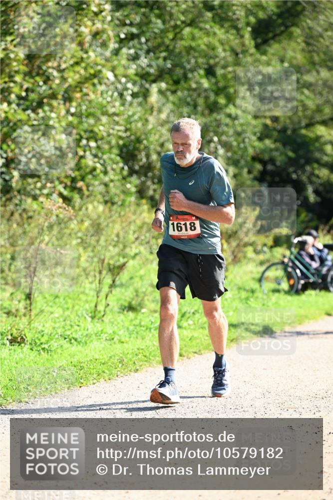 27.09.2026 - 35. Volkslauf durch das schöne Alstertal Dr. Thomas Lammeyer http://msf.ph/oto/10579182 27.09.2026 12:06:36 Laufen 1618 meine-sportfotos.de
