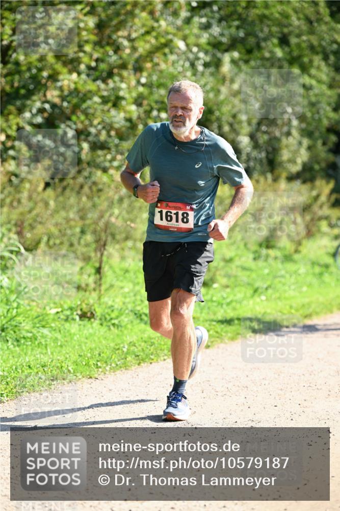 27.09.2026 - 35. Volkslauf durch das schöne Alstertal Dr. Thomas Lammeyer http://msf.ph/oto/10579187 27.09.2026 12:06:36 Laufen 1618 meine-sportfotos.de