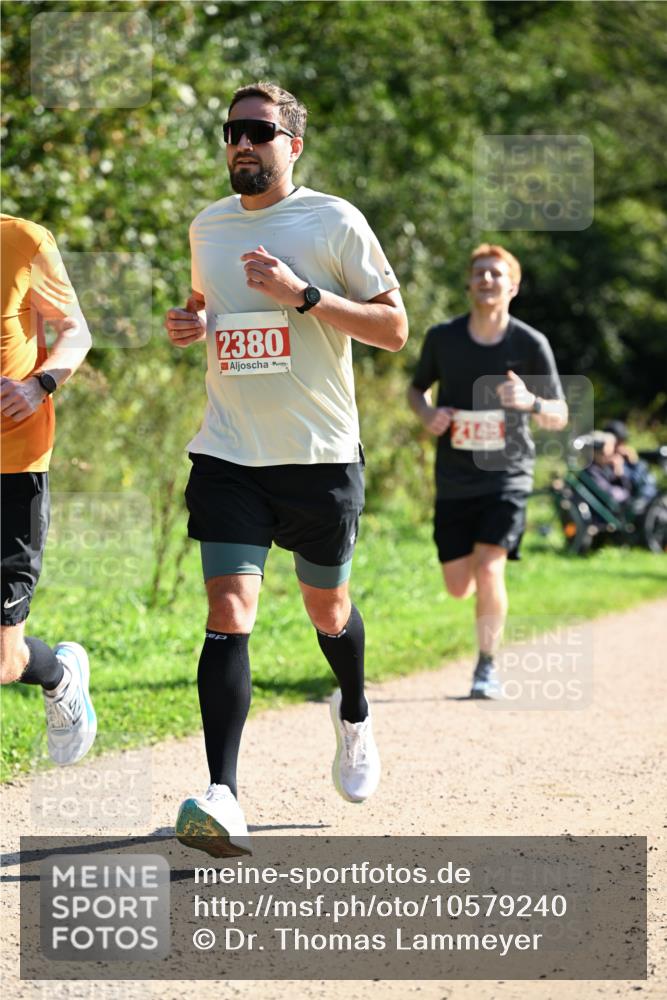 27.09.2026 - 35. Volkslauf durch das schöne Alstertal Dr. Thomas Lammeyer http://msf.ph/oto/10579240 27.09.2026 12:06:57 Laufen 2380, 2145 meine-sportfotos.de