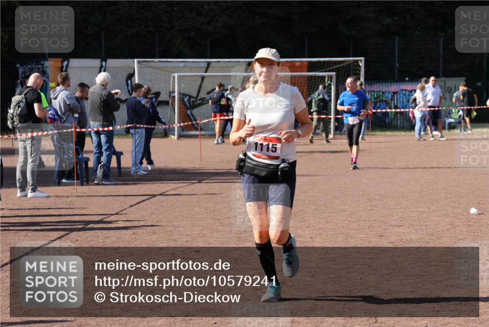 27.09.2026 - 35. Volkslauf durch das schöne Alstertal Strokosch-Dieckow http://msf.ph/oto/10579241 27.09.2026 12:48:25 Ziel 1115 meine-sportfotos.de