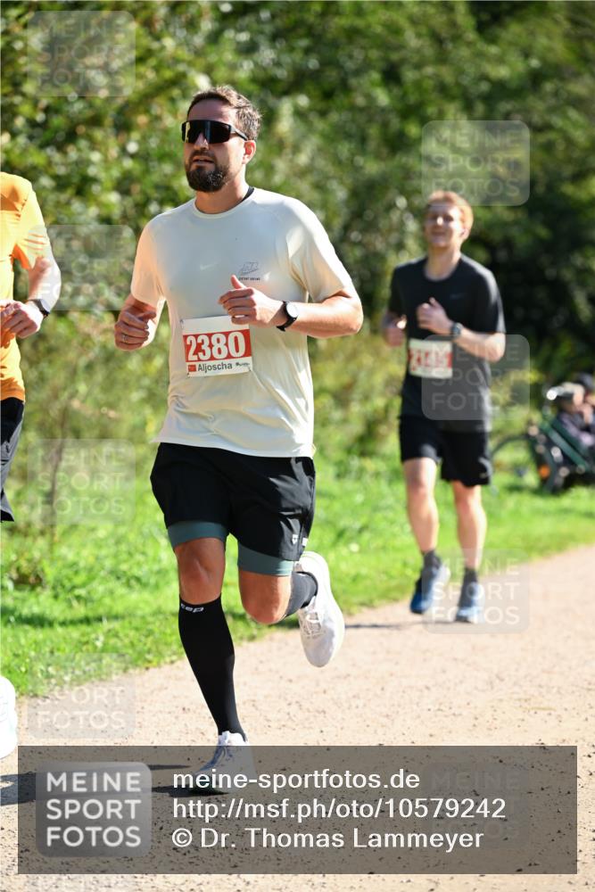 27.09.2026 - 35. Volkslauf durch das schöne Alstertal Dr. Thomas Lammeyer http://msf.ph/oto/10579242 27.09.2026 12:06:57 Laufen 2380, 2145 meine-sportfotos.de