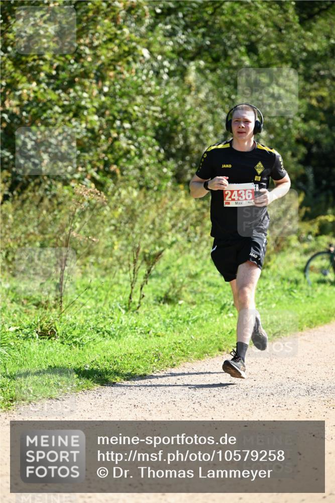 27.09.2026 - 35. Volkslauf durch das schöne Alstertal Dr. Thomas Lammeyer http://msf.ph/oto/10579258 27.09.2026 12:07:00 Laufen 2436, 1, 019 meine-sportfotos.de