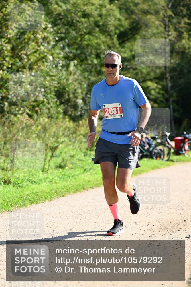 27.09.2026 - 35. Volkslauf durch das schöne Alstertal Dr. Thomas Lammeyer http://msf.ph/oto/10579292 27.09.2026 12:07:21 Laufen 2081 meine-sportfotos.de