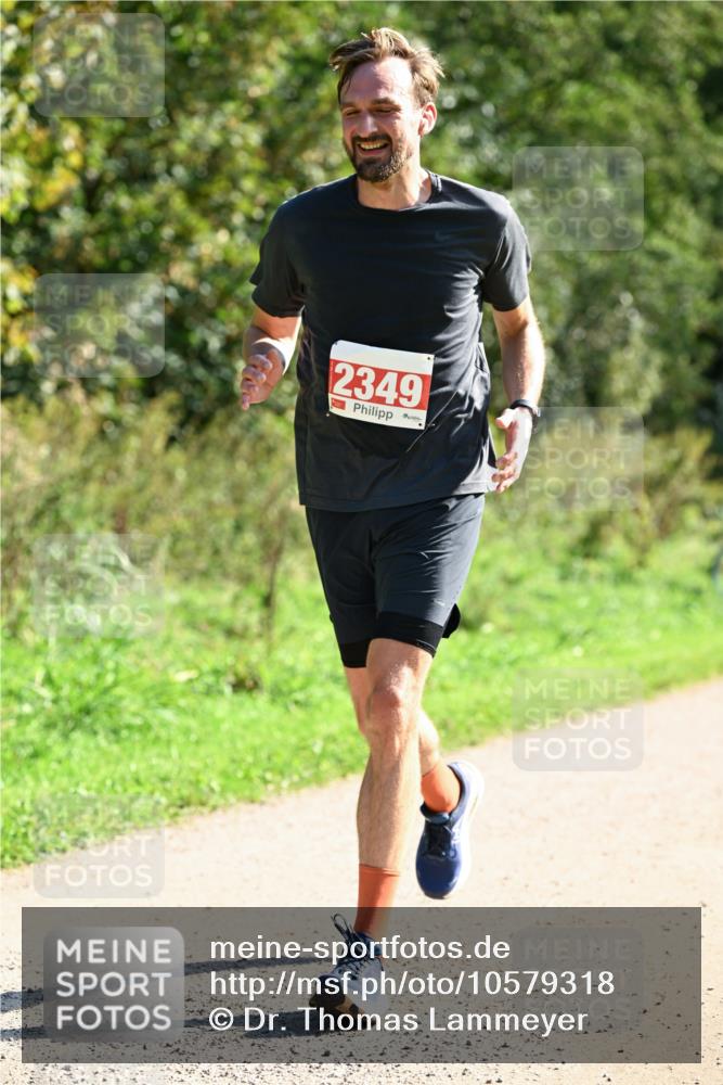 27.09.2026 - 35. Volkslauf durch das schöne Alstertal Dr. Thomas Lammeyer http://msf.ph/oto/10579318 27.09.2026 12:07:56 Laufen 2349 meine-sportfotos.de