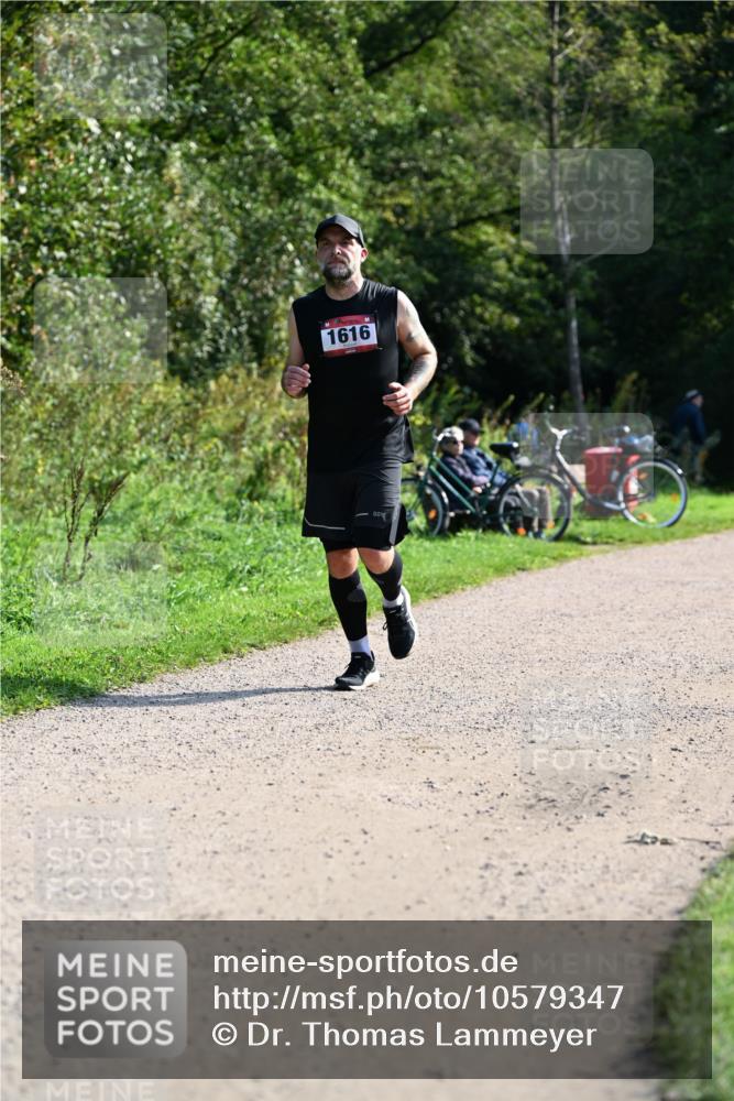 27.09.2026 - 35. Volkslauf durch das schöne Alstertal Dr. Thomas Lammeyer http://msf.ph/oto/10579347 27.09.2026 12:08:24 Laufen 1616 meine-sportfotos.de