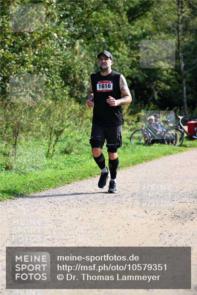 27.09.2026 - 35. Volkslauf durch das schöne Alstertal Dr. Thomas Lammeyer http://msf.ph/oto/10579351 27.09.2026 12:08:25 Laufen 1616 meine-sportfotos.de