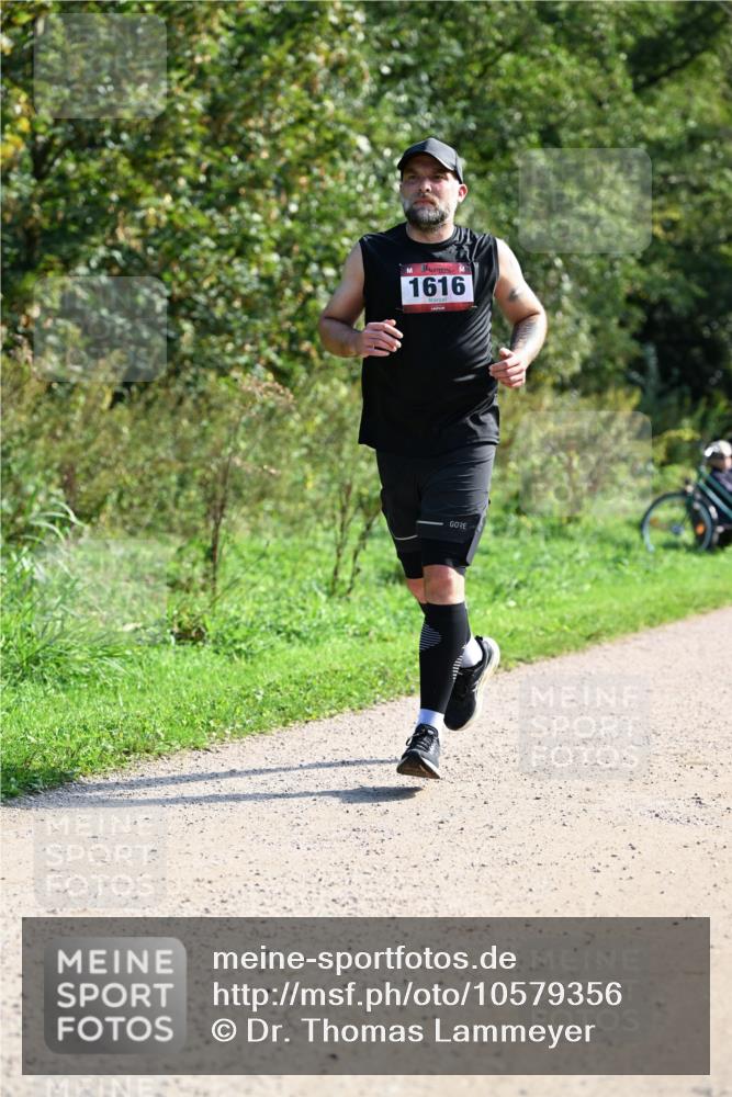 27.09.2026 - 35. Volkslauf durch das schöne Alstertal Dr. Thomas Lammeyer http://msf.ph/oto/10579356 27.09.2026 12:08:25 Laufen 1616 meine-sportfotos.de