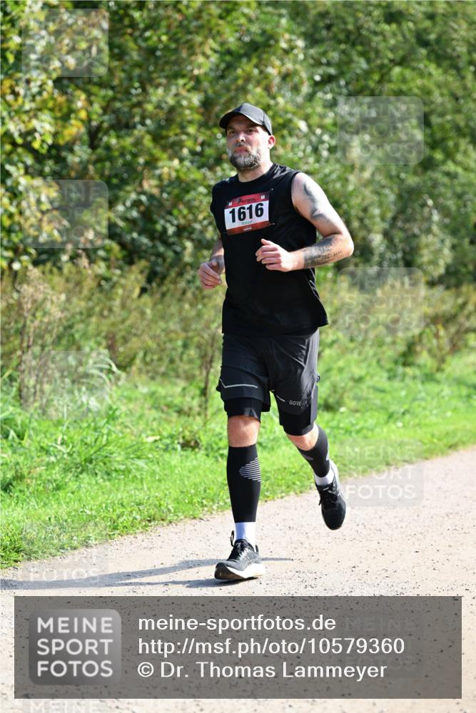 27.09.2026 - 35. Volkslauf durch das schöne Alstertal Dr. Thomas Lammeyer http://msf.ph/oto/10579360 27.09.2026 12:08:26 Laufen 1616 meine-sportfotos.de