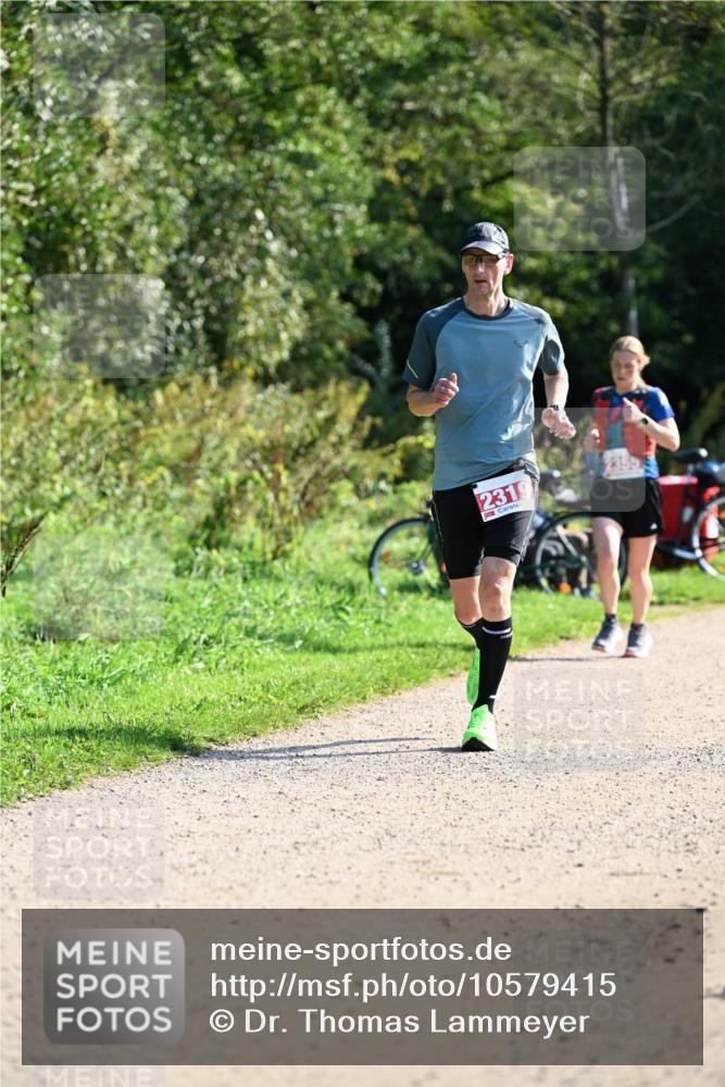 27.09.2026 - 35. Volkslauf durch das schöne Alstertal Dr. Thomas Lammeyer http://msf.ph/oto/10579415 27.09.2026 12:08:53 Laufen 2319 meine-sportfotos.de