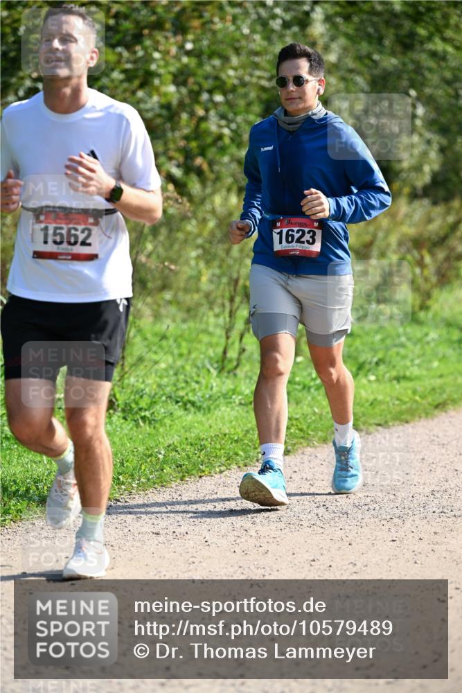 27.09.2026 - 35. Volkslauf durch das schöne Alstertal Dr. Thomas Lammeyer http://msf.ph/oto/10579489 27.09.2026 12:09:17 Laufen 1562, 1623 meine-sportfotos.de