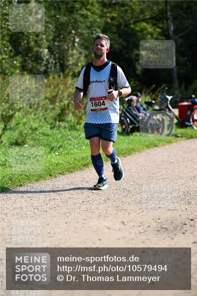 27.09.2026 - 35. Volkslauf durch das schöne Alstertal Dr. Thomas Lammeyer http://msf.ph/oto/10579494 27.09.2026 12:09:19 Laufen 1604 meine-sportfotos.de