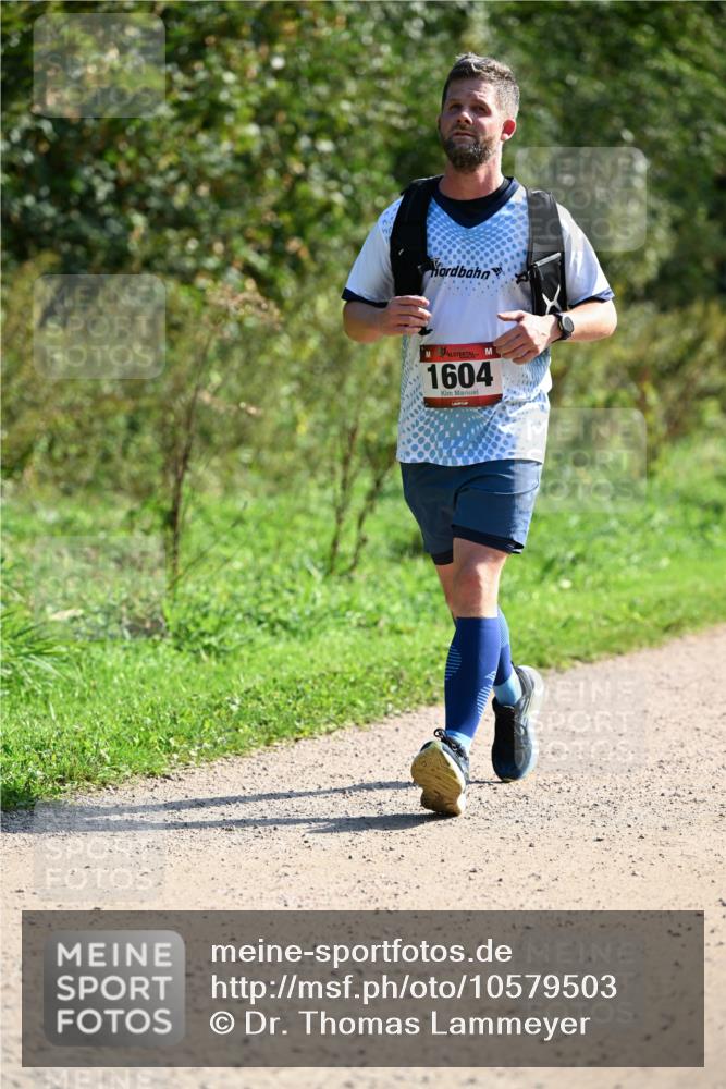 27.09.2026 - 35. Volkslauf durch das schöne Alstertal Dr. Thomas Lammeyer http://msf.ph/oto/10579503 27.09.2026 12:09:20 Laufen 1604 meine-sportfotos.de