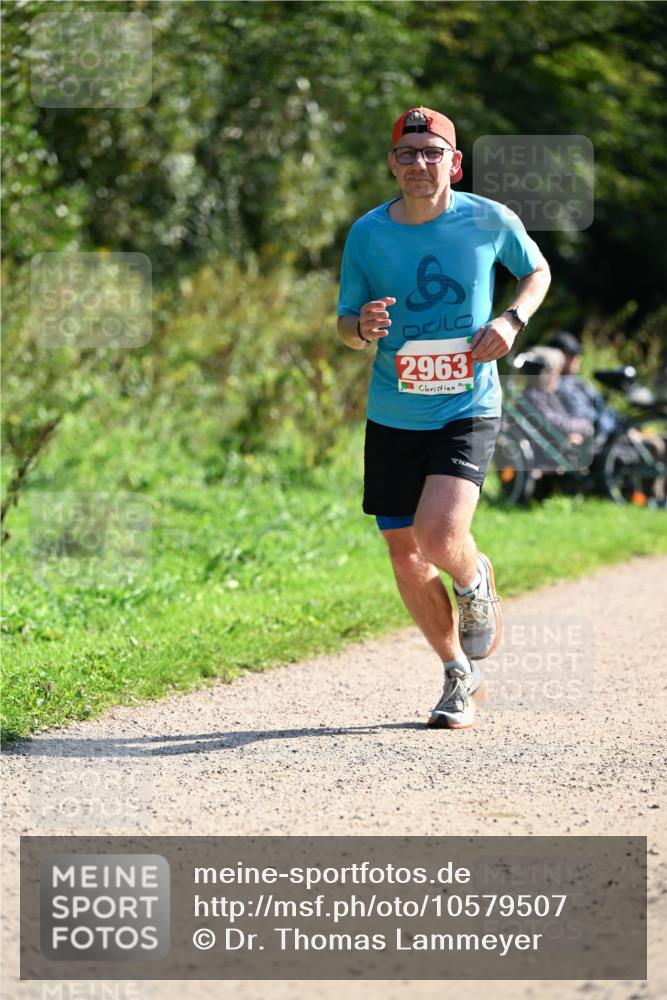 27.09.2026 - 35. Volkslauf durch das schöne Alstertal Dr. Thomas Lammeyer http://msf.ph/oto/10579507 27.09.2026 12:09:24 Laufen 2963 meine-sportfotos.de