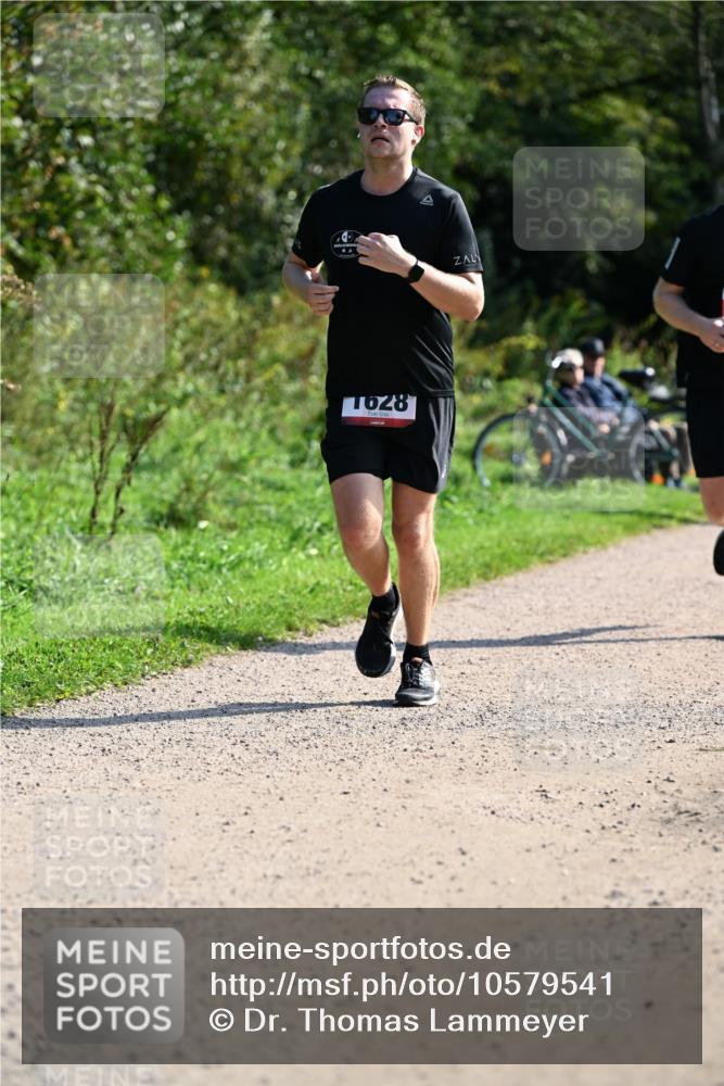 27.09.2026 - 35. Volkslauf durch das schöne Alstertal Dr. Thomas Lammeyer http://msf.ph/oto/10579541 27.09.2026 12:09:41 Laufen 1628 meine-sportfotos.de