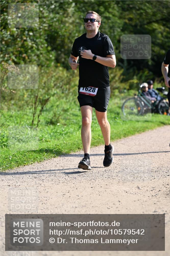 27.09.2026 - 35. Volkslauf durch das schöne Alstertal Dr. Thomas Lammeyer http://msf.ph/oto/10579542 27.09.2026 12:09:41 Laufen 1628 meine-sportfotos.de