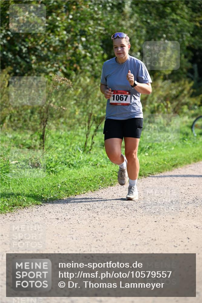 27.09.2026 - 35. Volkslauf durch das schöne Alstertal Dr. Thomas Lammeyer http://msf.ph/oto/10579557 27.09.2026 12:09:45 Laufen 1067 meine-sportfotos.de