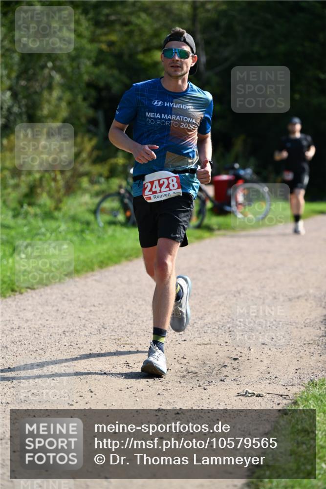 27.09.2026 - 35. Volkslauf durch das schöne Alstertal Dr. Thomas Lammeyer http://msf.ph/oto/10579565 27.09.2026 12:09:47 Laufen 202, 2428 meine-sportfotos.de