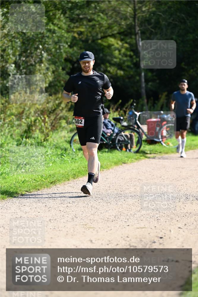 27.09.2026 - 35. Volkslauf durch das schöne Alstertal Dr. Thomas Lammeyer http://msf.ph/oto/10579573 27.09.2026 12:09:51 Laufen 502 meine-sportfotos.de