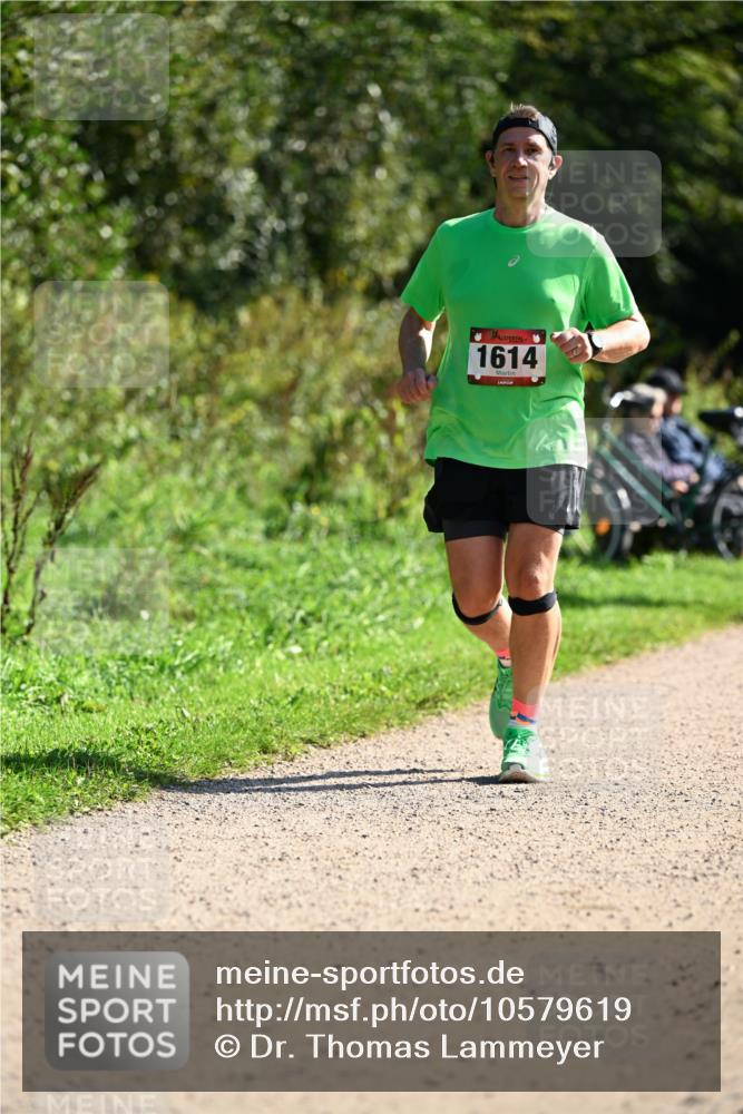 27.09.2026 - 35. Volkslauf durch das schöne Alstertal Dr. Thomas Lammeyer http://msf.ph/oto/10579619 27.09.2026 12:10:05 Laufen 1614 meine-sportfotos.de