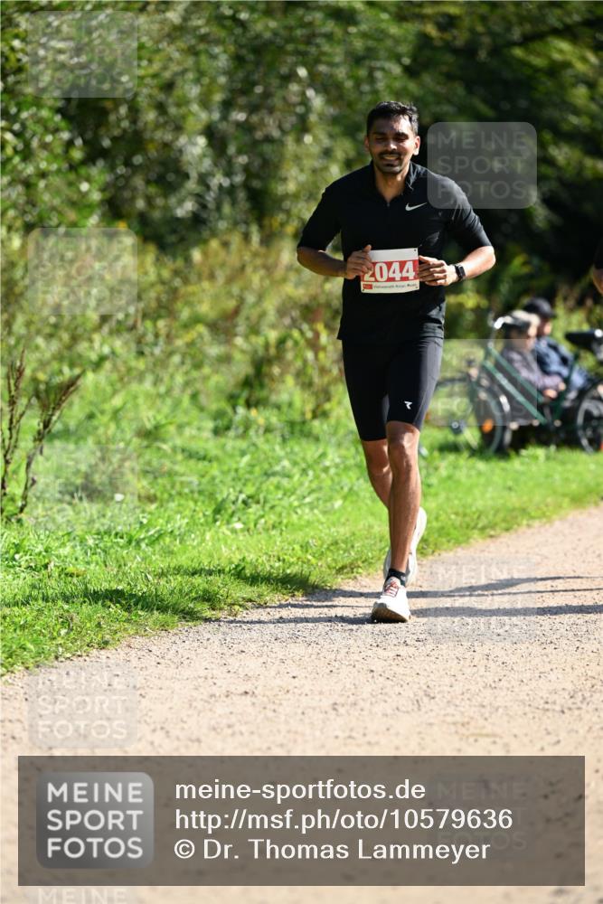 27.09.2026 - 35. Volkslauf durch das schöne Alstertal Dr. Thomas Lammeyer http://msf.ph/oto/10579636 27.09.2026 12:10:08 Laufen 2044 meine-sportfotos.de