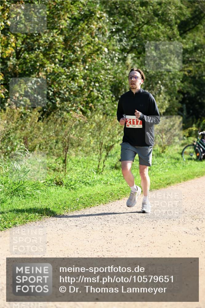 27.09.2026 - 35. Volkslauf durch das schöne Alstertal Dr. Thomas Lammeyer http://msf.ph/oto/10579651 27.09.2026 12:10:15 Laufen 2117 meine-sportfotos.de