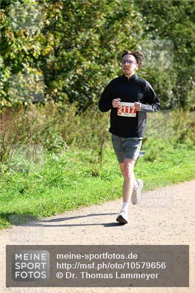 27.09.2026 - 35. Volkslauf durch das schöne Alstertal Dr. Thomas Lammeyer http://msf.ph/oto/10579656 27.09.2026 12:10:15 Laufen 2117 meine-sportfotos.de