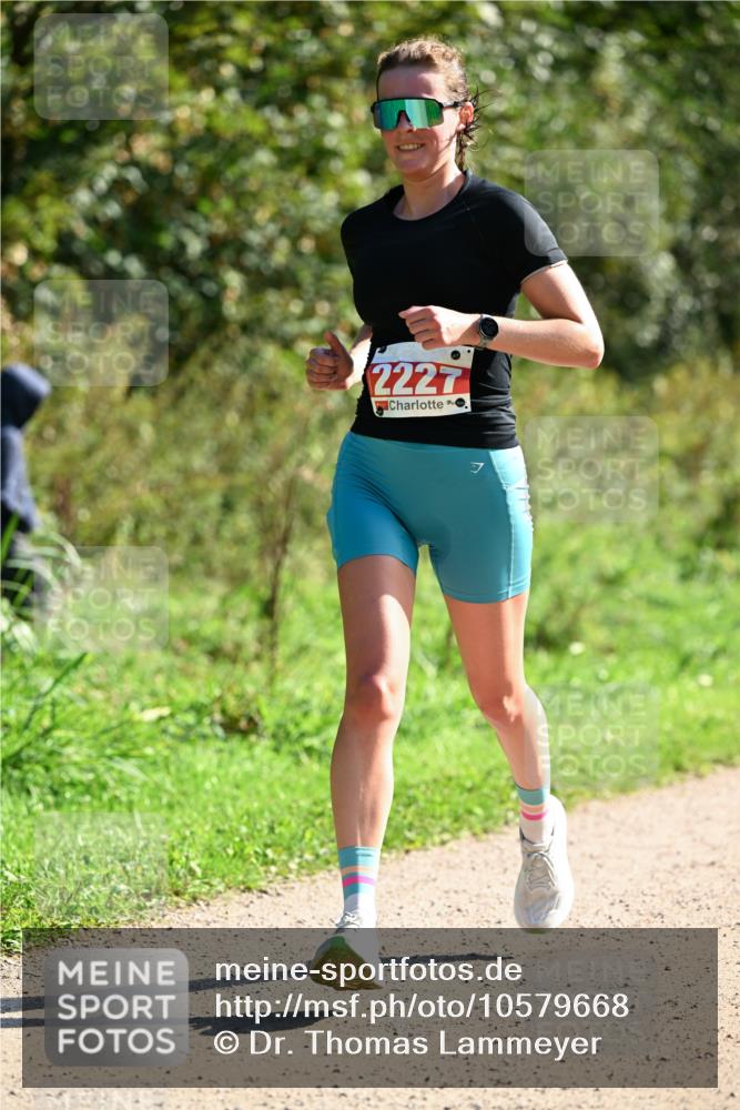 27.09.2026 - 35. Volkslauf durch das schöne Alstertal Dr. Thomas Lammeyer http://msf.ph/oto/10579668 27.09.2026 12:10:34 Laufen 2227 meine-sportfotos.de